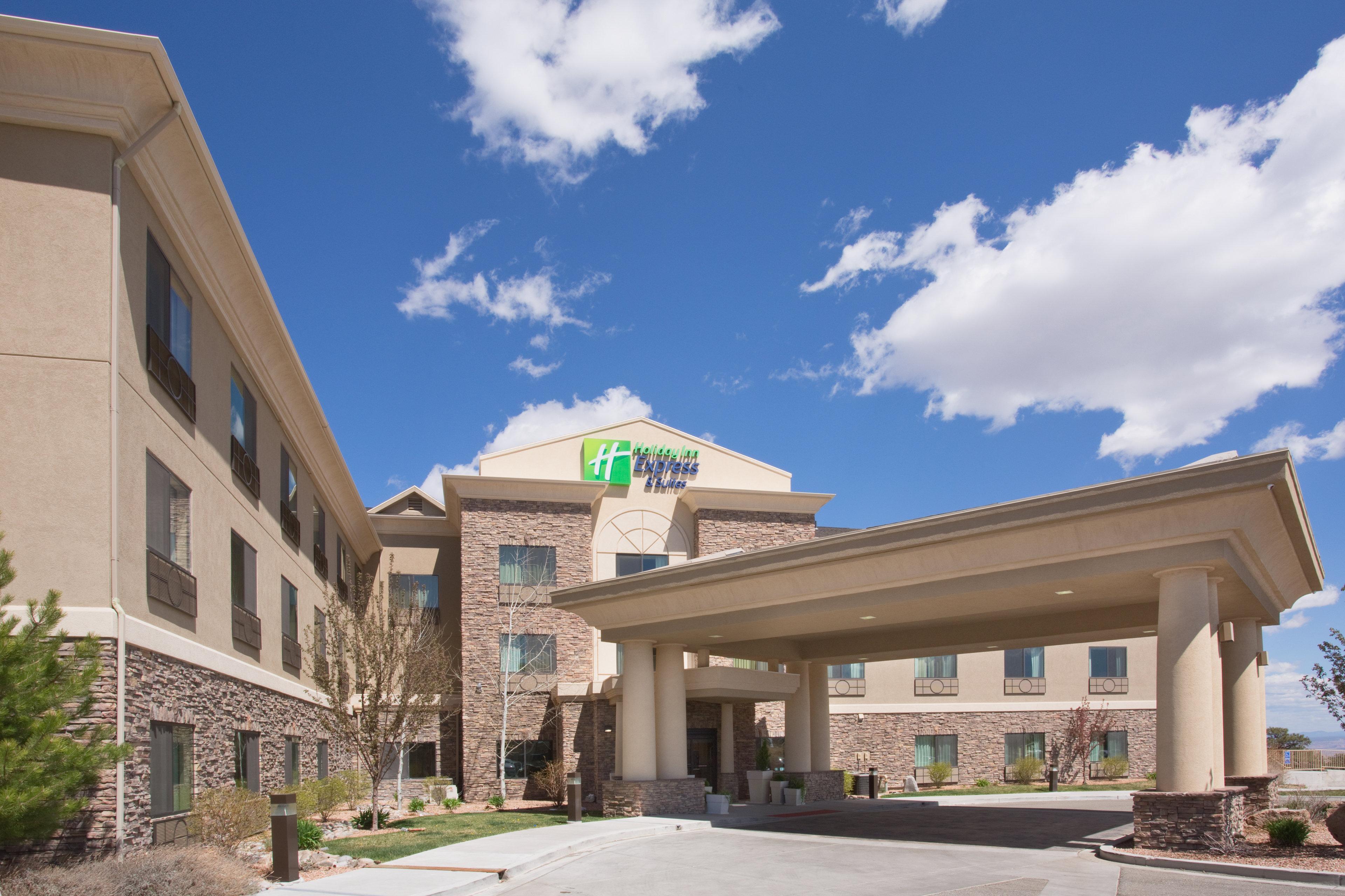 Holiday Inn Express And Suites Los Alamos Entrada Park By Ihg Kültér fotó